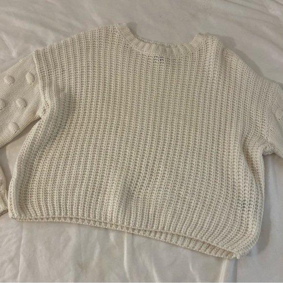 Moon & Maddison
Sweaters & Knits - Picture 2 of 3